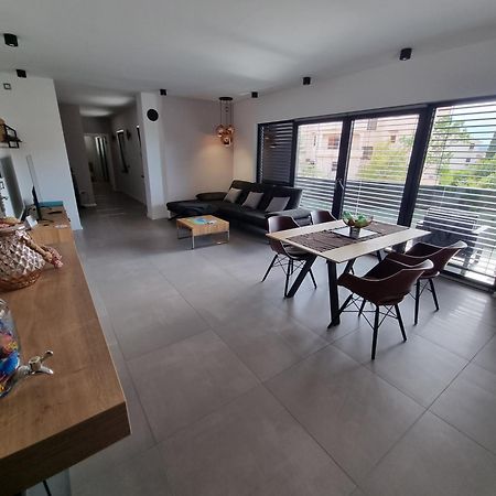 Villa Aurea Apartments Malinska De Luxe Exterior foto